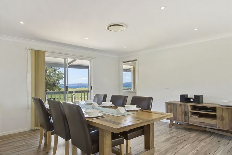 Hibiscus Close Beach Front Living