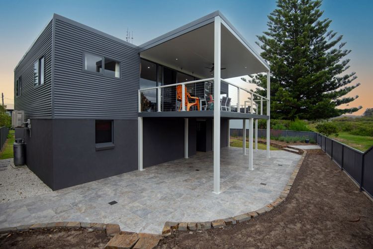 Jenkins Beach House Galwad y mor Call of the Sea