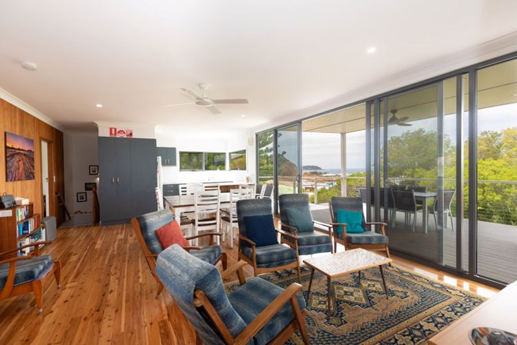 Jenkins Beach House Galwad y mor Call of the Sea