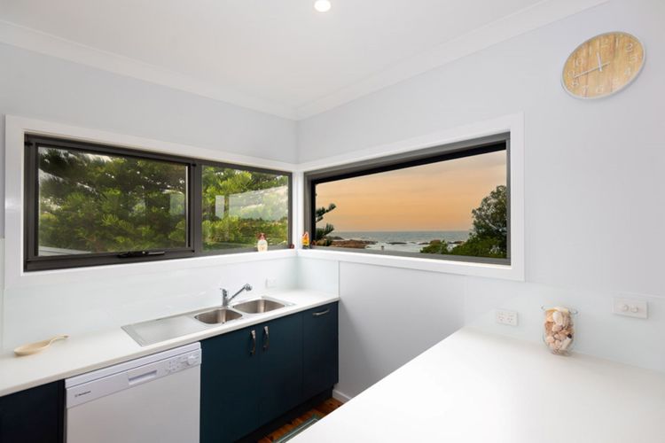 Jenkins Beach House Galwad y mor Call of the Sea