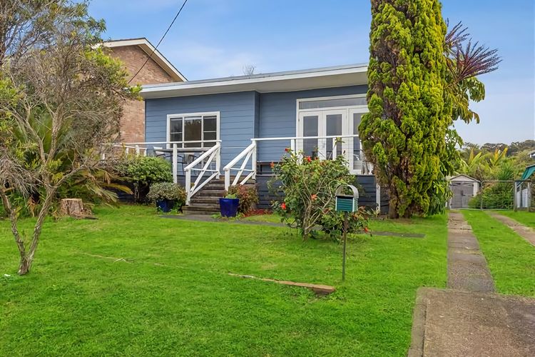 Lil Shack by the Sea