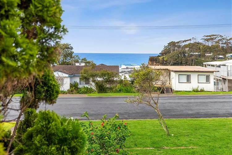 Lil Shack by the Sea