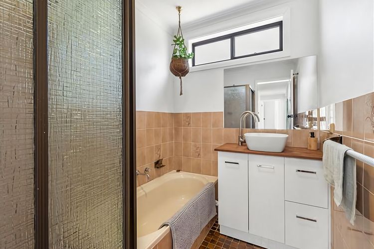 The Bach House Pet Friendly in Malua Bay