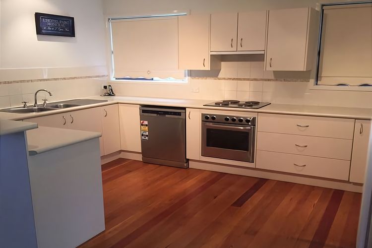 Carr Street Murramurang National Park