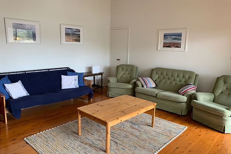 Carr Street Murramurang National Park