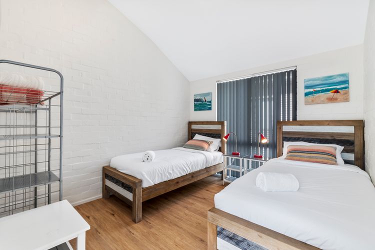 Northcove Road Clifftop Living