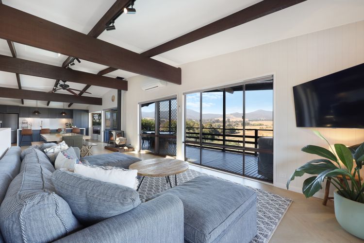 Bluegum Delatite Merrijig – 5 Minutes to Mt Buller Gates