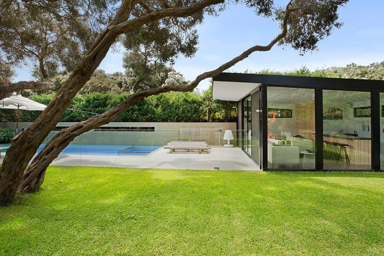Moonah Pool and Spa Retreat Portsea