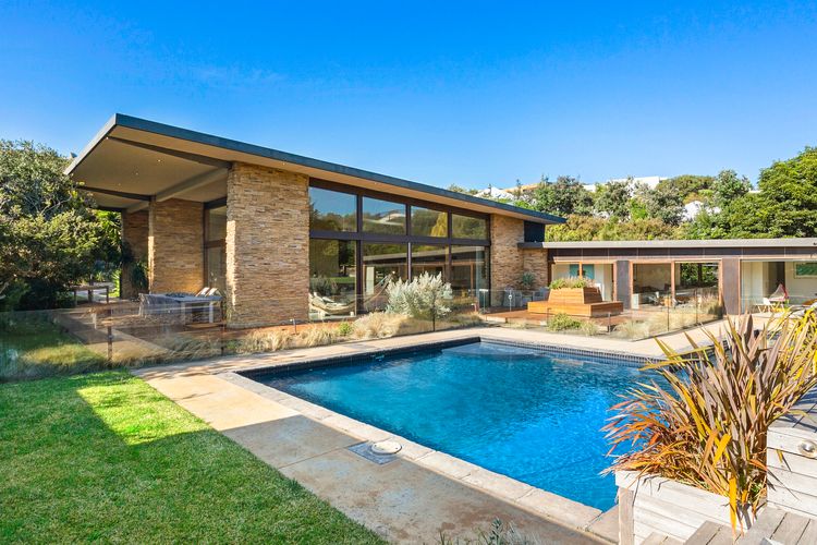 Palms Portsea Pool and Court