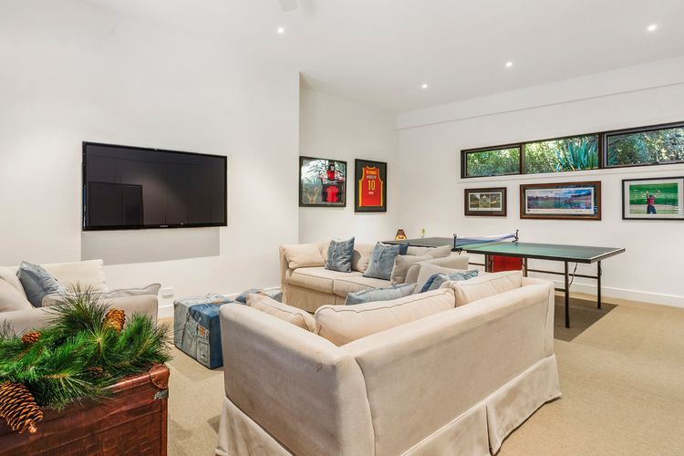 Palms Portsea Pool and Court