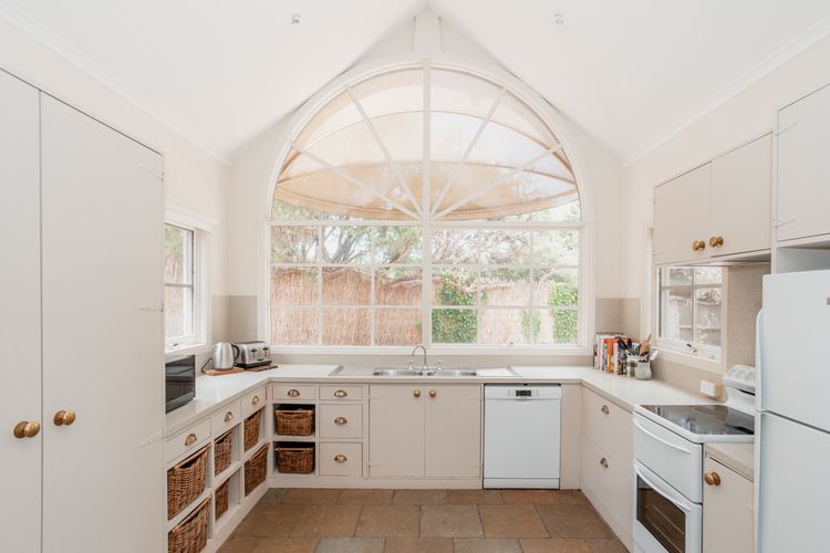 Portsea Hideaway Classic Style