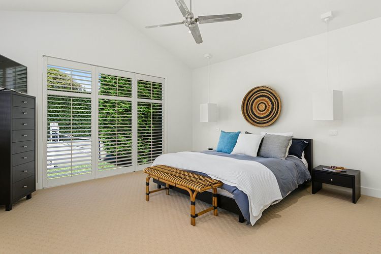 Portsea Resort Pool and Court