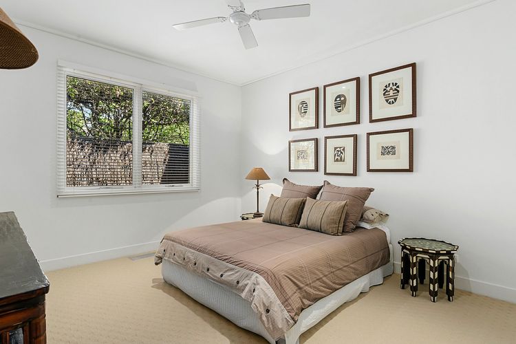 Portsea Resort Pool and Court