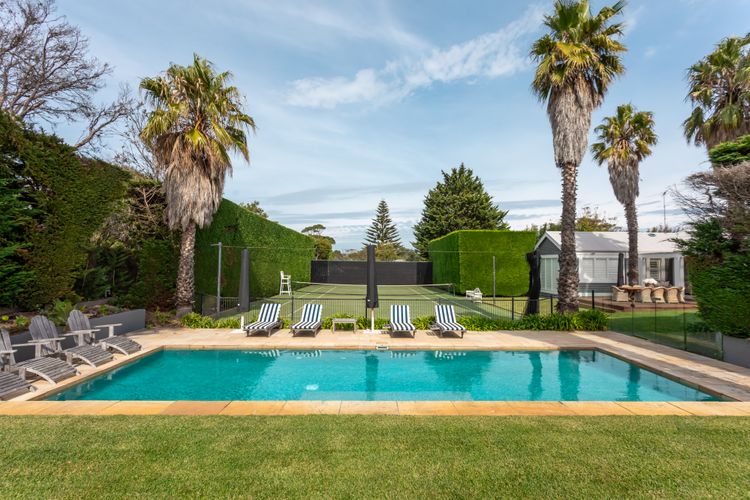 Portsea Resort Pool and Court