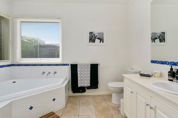 Sandborne Moments to the Sand