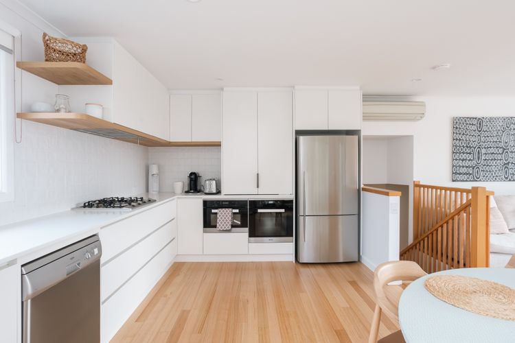 Beachside Walk to Bay Beach Sorrento