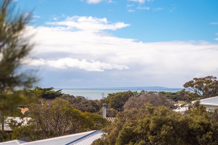 Beachside Walk to Bay Beach Sorrento
