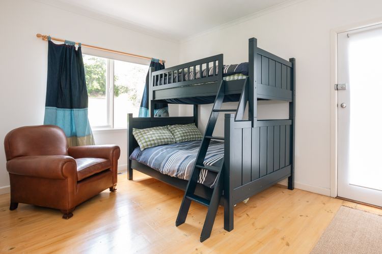 Beachside Walk to Bay Beach Sorrento