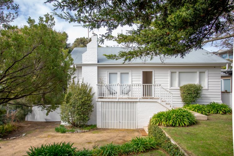 Beachside Walk to Bay Beach Sorrento
