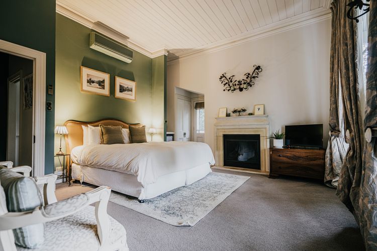 Lake Daylesford Country House
