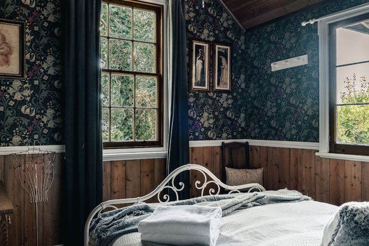 Rosey Knoll Cottage