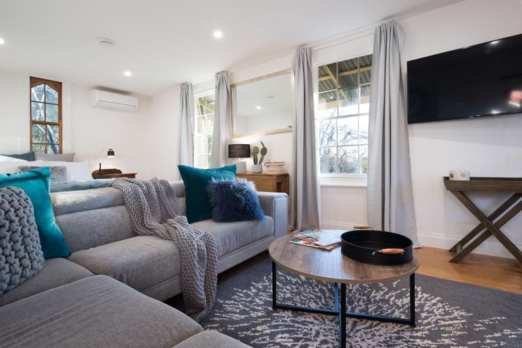 Rosey Knoll Cottage