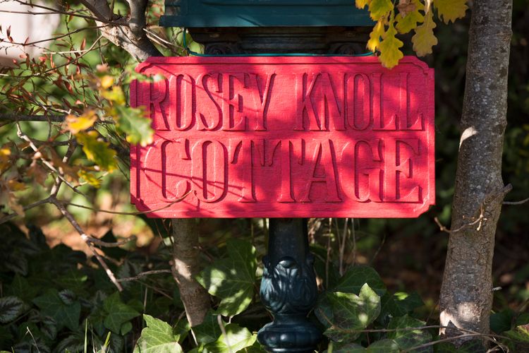 Rosey Knoll Cottage