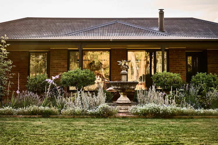 Leonards Hill House