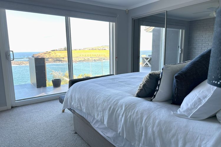 Whitecaps Beachhouse