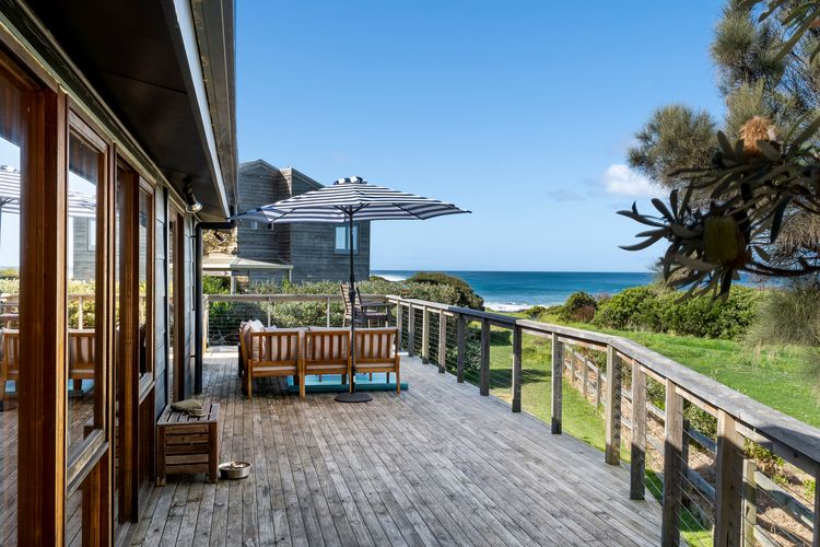 Sand & Sauna Retreat