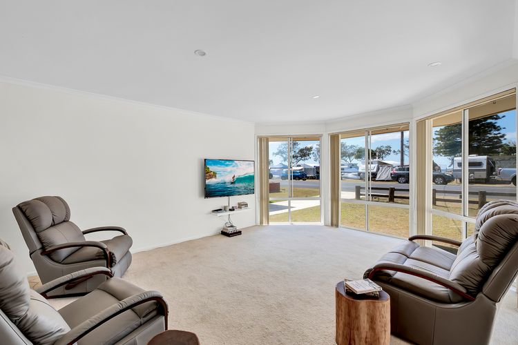 Ocean Road Oasis
