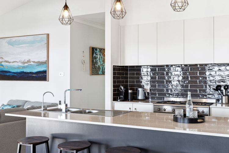 River View Beach Hub