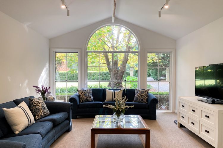 Kevalier Park, Berry