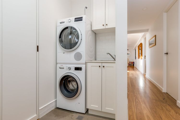 Kickenbach at Hyams Beach