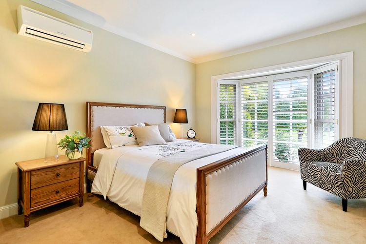 Mirrabooka, Burrawang