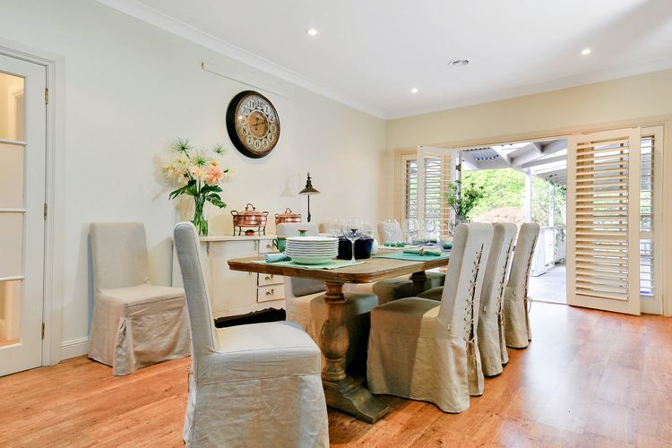 Mirrabooka, Burrawang