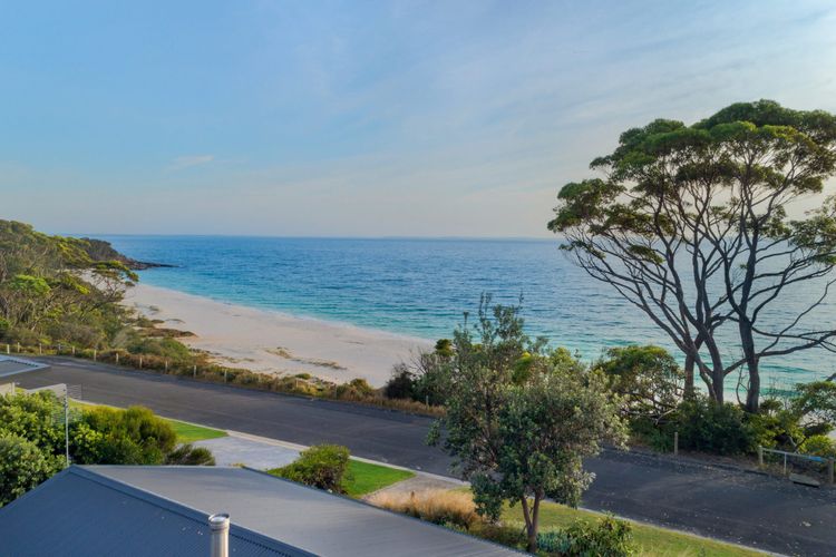 Chinamans at Hyams Beach