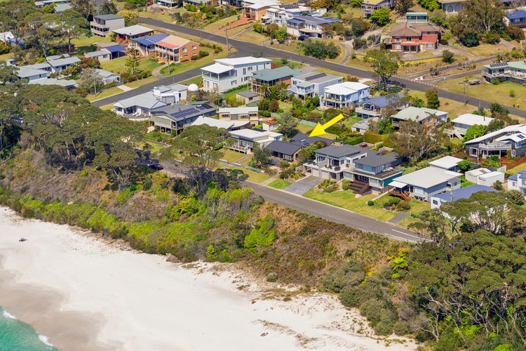Chinamans at Hyams Beach