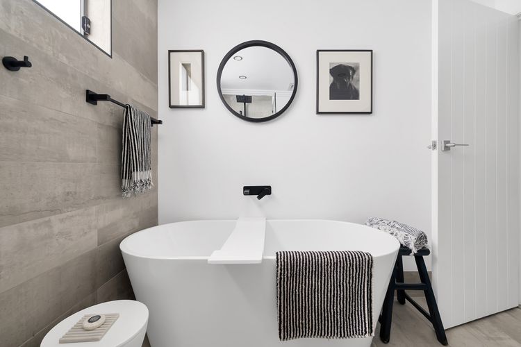 Rocinante, Werri Beach – Gerringong