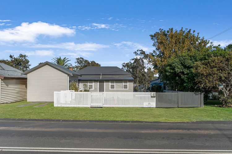 On Golden Ponds at Erowal Bay