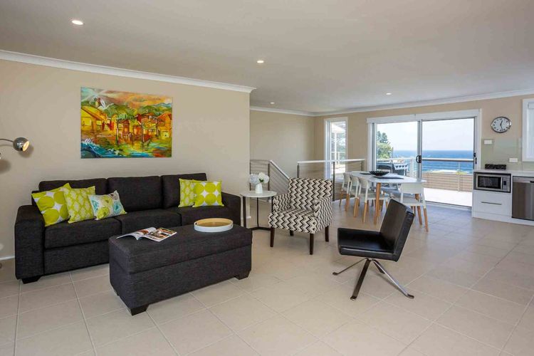 Peninsula 180, Gerroa