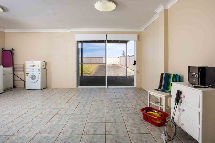 Peninsula 180, Gerroa