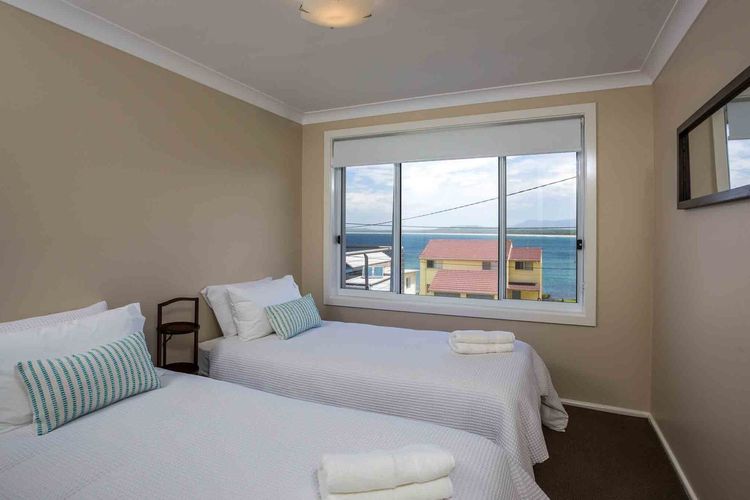 Peninsula 180, Gerroa