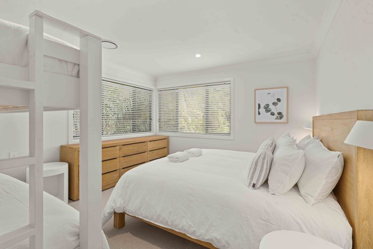 Saltwood at Hyams Beach