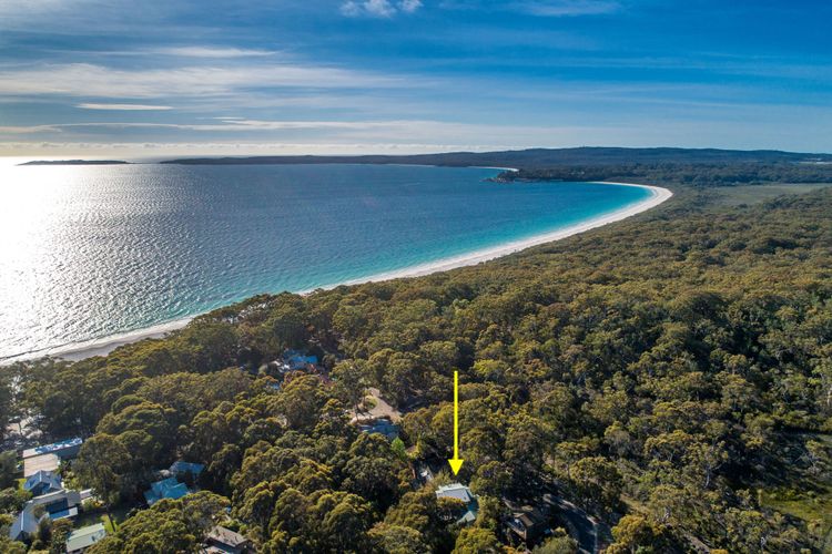 Saltwood at Hyams Beach
