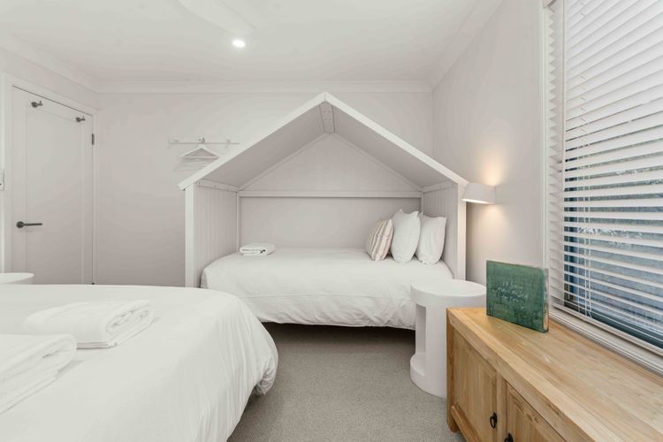 Saltwood at Hyams Beach