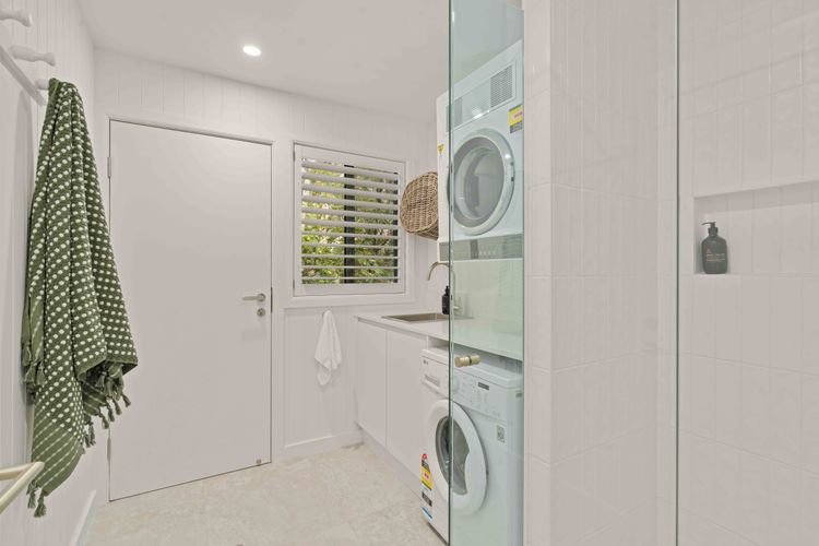 Saltwood at Hyams Beach