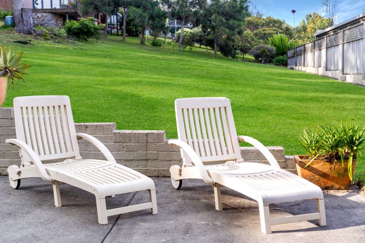 Sandals at the Bay – Downstairs, Hyams Beach