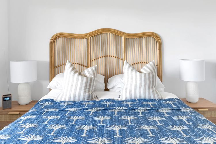 Sandals at the Bay – Upstairs sleeps 6, Hyams Beach