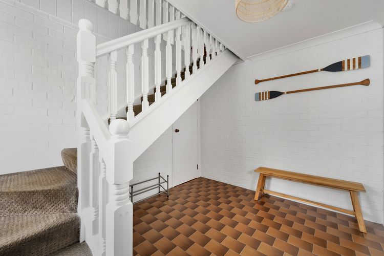 Sandals at the Bay – Upstairs sleeps 6, Hyams Beach